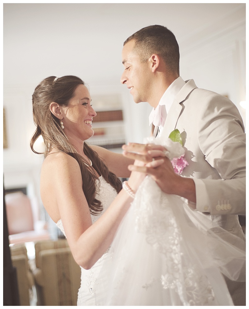 NiagaraFallsweddingphotographers_0045.jpg Sheldonhouseweddingphotographyjamestownny0045.jpg