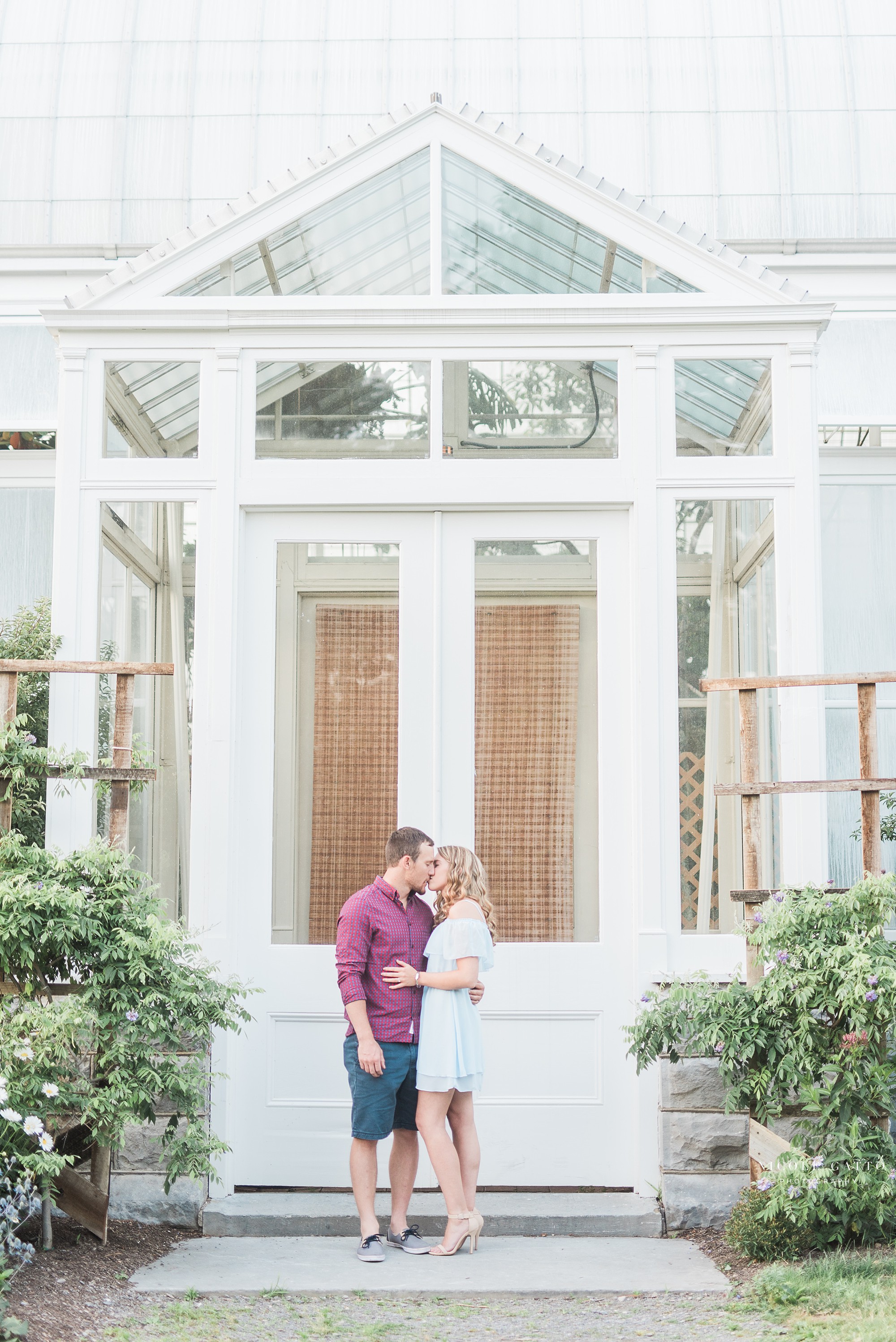 Engagement_Session_buffalo_botanical_gardens_0043