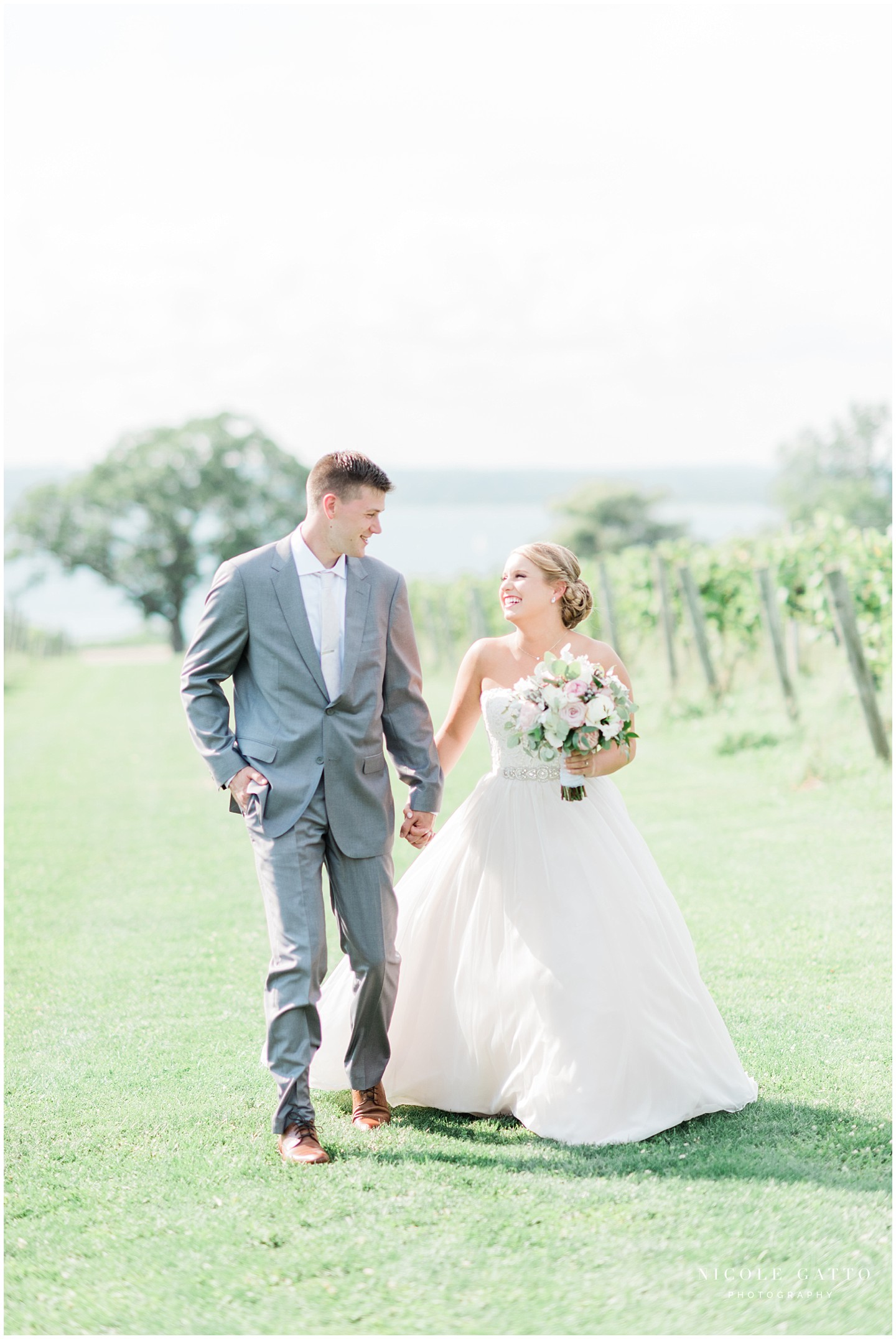 Wedding at Ventosa Vineyards Ventosa_Vineyards_wedding_fingerlakes_NY_0223.jpg