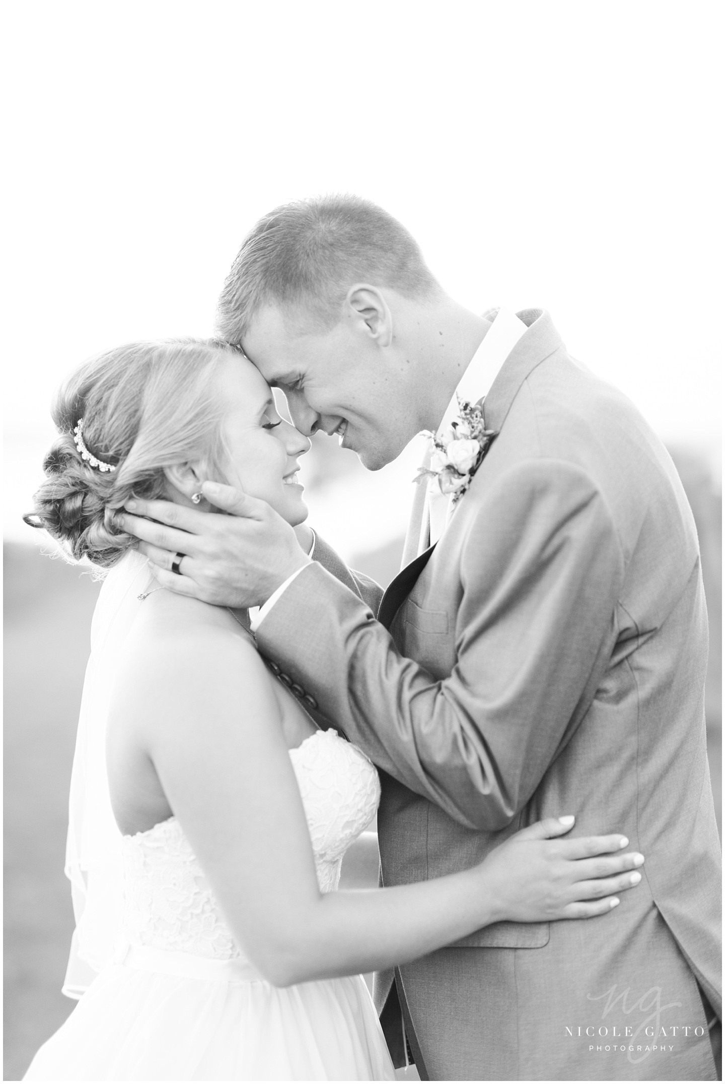 Ventosa_Vineyards_wedding_fingerlakes_NY_0251.jpg Ventosa_Vineyards_wedding_fingerlakes_NY_0251.jpg