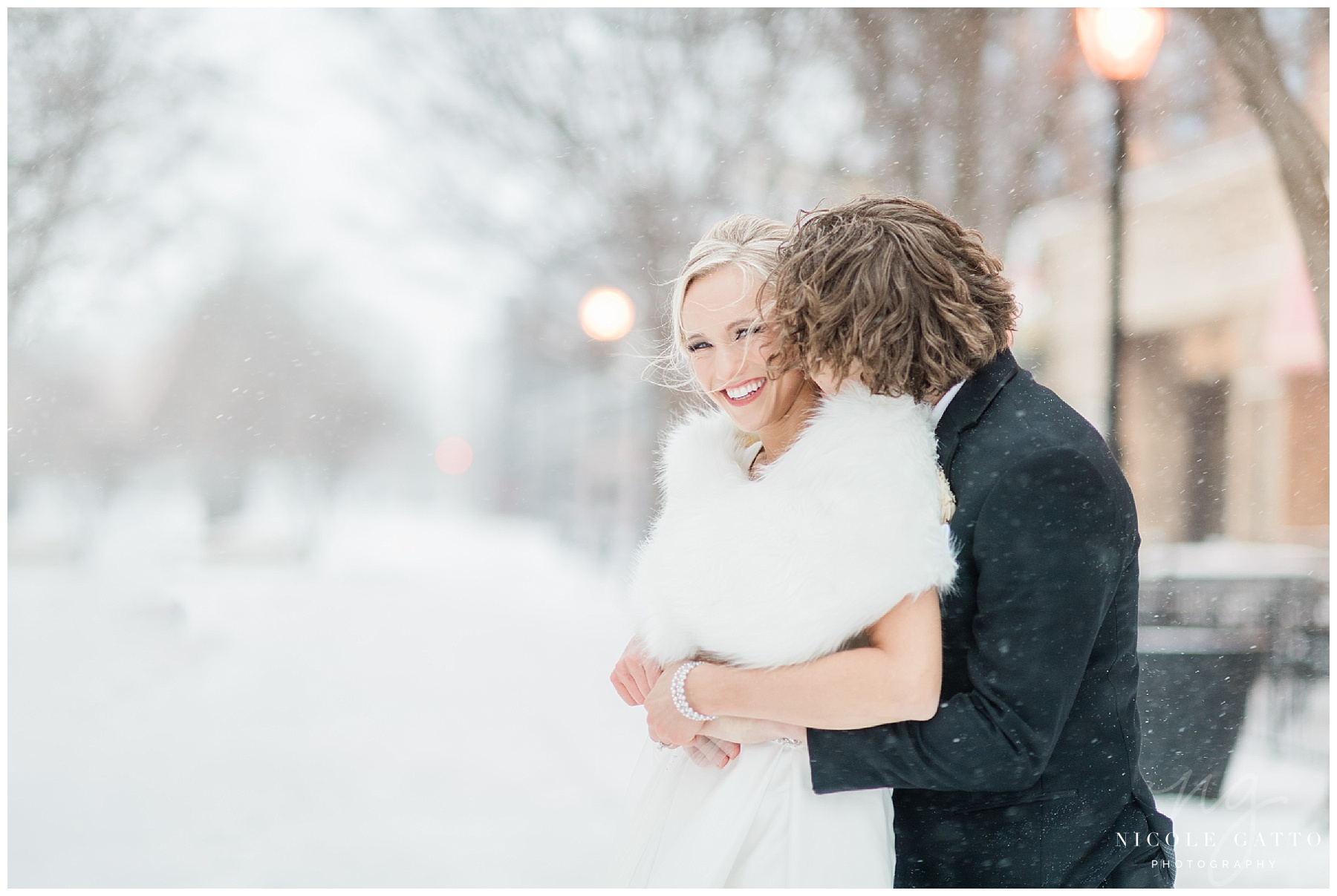 Doubletree in Niagara Falls wedding photos Doubltree_Niagara_falls_wedding_Photos_0027.jpg