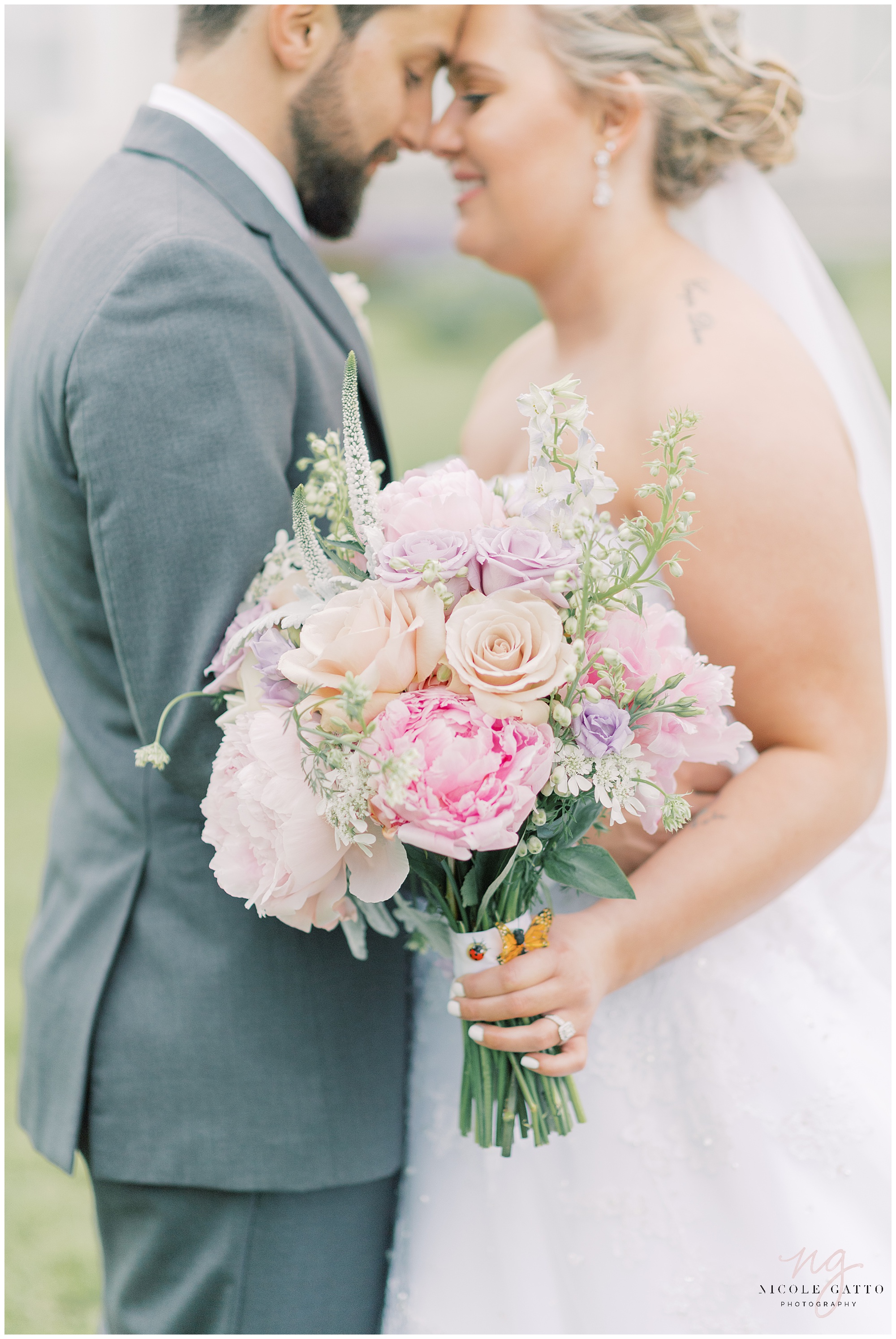 williams florist wedding_at_buffalo_botanical_gardens_0022.jpg