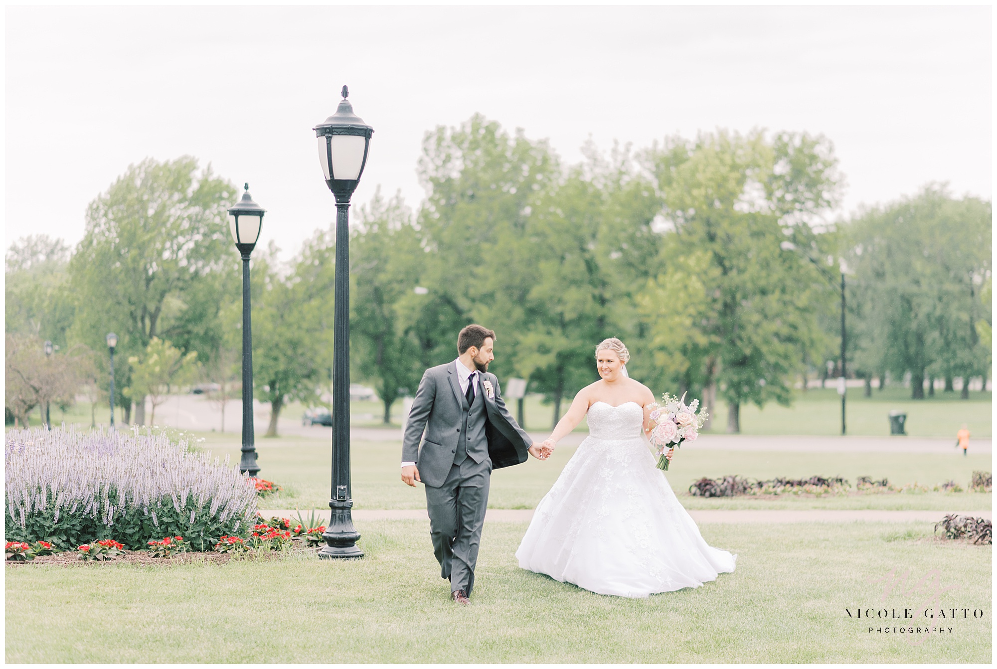 wedding_at_buffalo_botanical_gardens_0037.jpg wedding_at_buffalo_botanical_gardens_0037.jpg